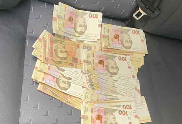 Керівник підприємства намагався підкупити ковельського прокурора. ФОТО