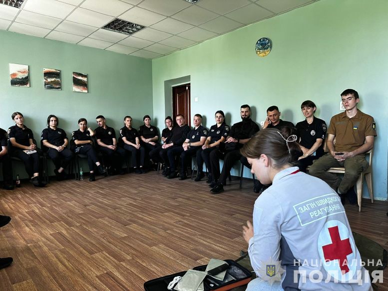 офіцери служби освітньої безпеки гунп пройшли додаткові навчання