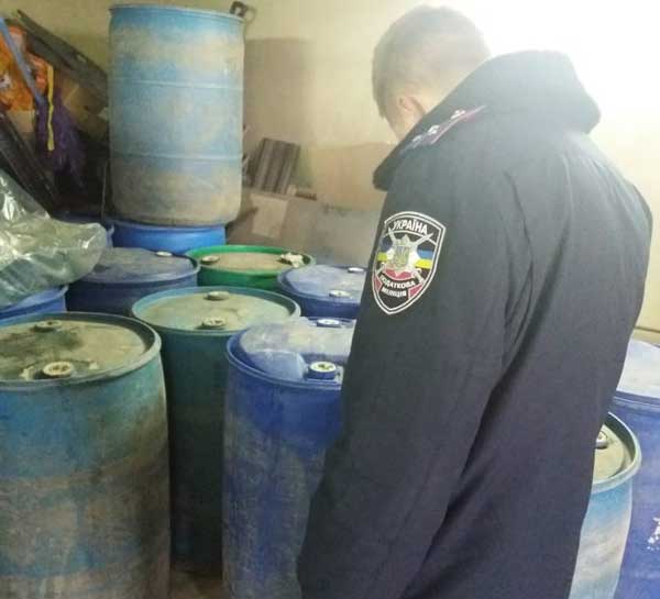Фіскали вилучили у ковельчанина більше чотирьох тонн спирту