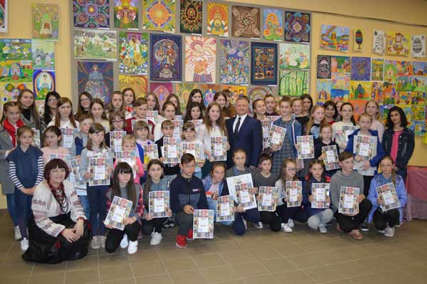 У Ковелі триває виставка &laquo;Великодня веселка&raquo;