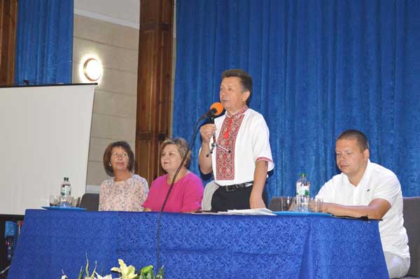 начальник управління освіти Віктор Бичковський