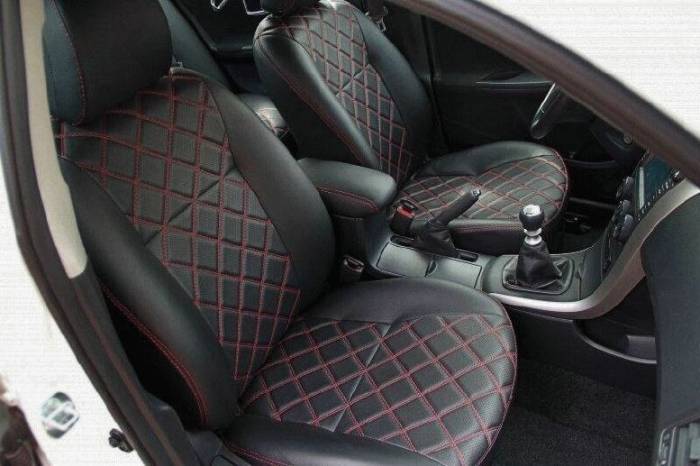 Авточохли &ndash; варіант маскування недоліків сидінь